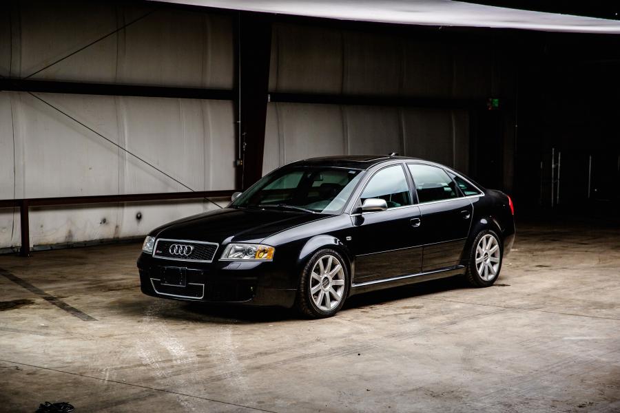  Audi RS6 Sedan (4B, C5) 2002 года  (NA) (фото 10 из 20)